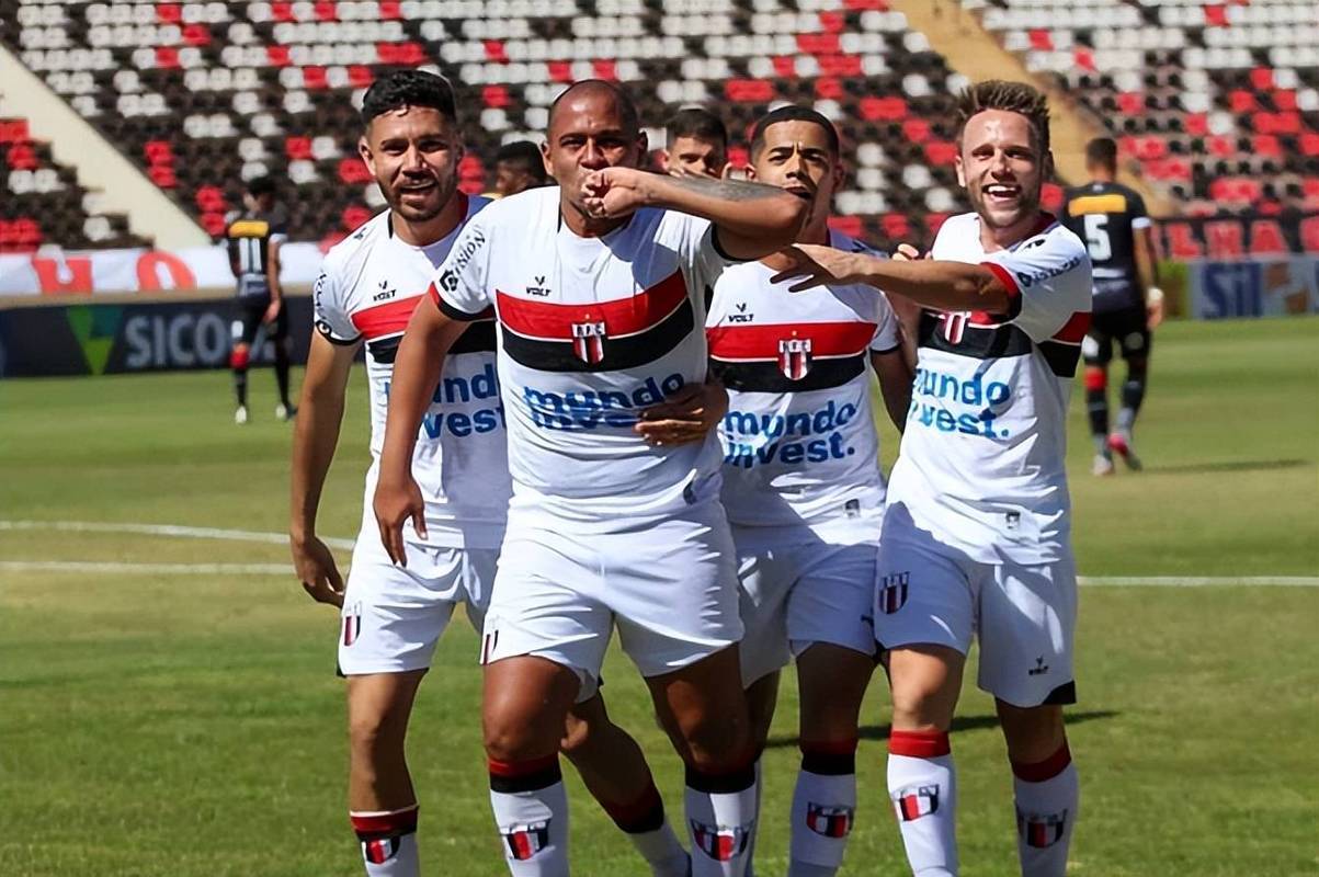 关于国际比赛日体能课后，法兰克福状态回暖备战德国杯，气氛紧张，身体对抗强度拉满的信息