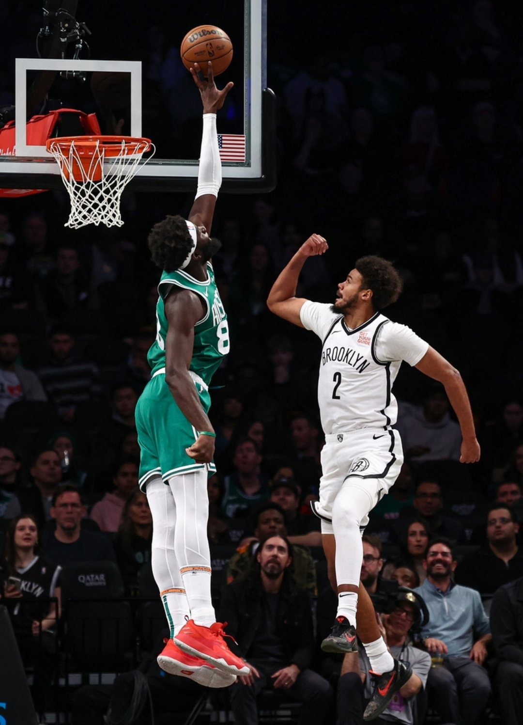 欧篮联今晚走向成谜；波士顿凯尔特人手感冰凉；气氛紧张；赛季目标并未改变的简单介绍